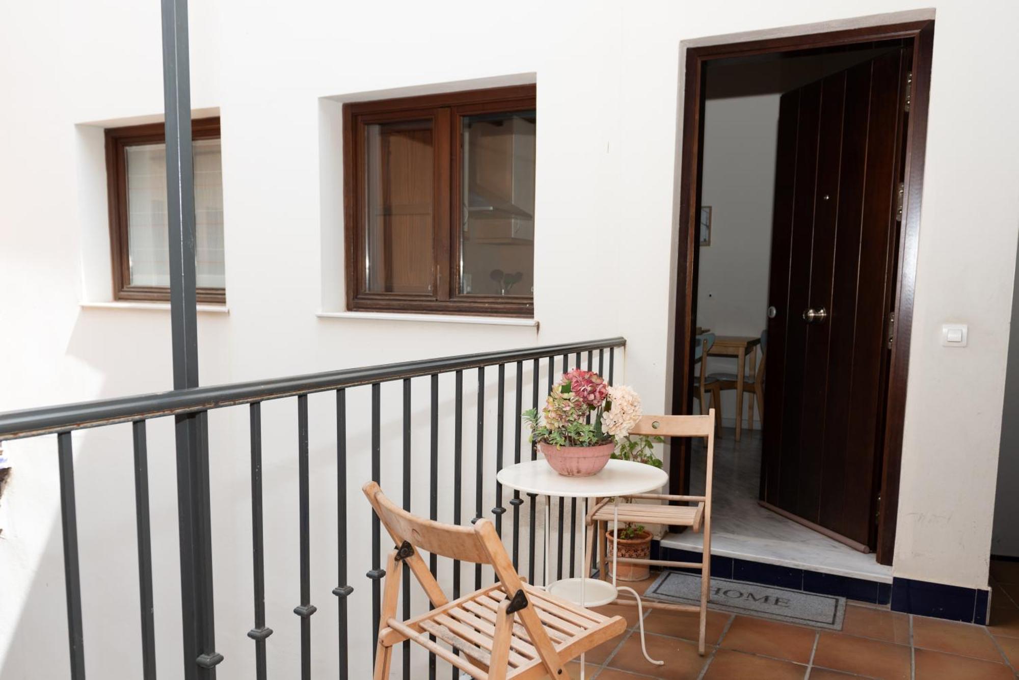 Charming & Quiet Apartment In Plaza Del Salvador Sevilla Eksteriør billede