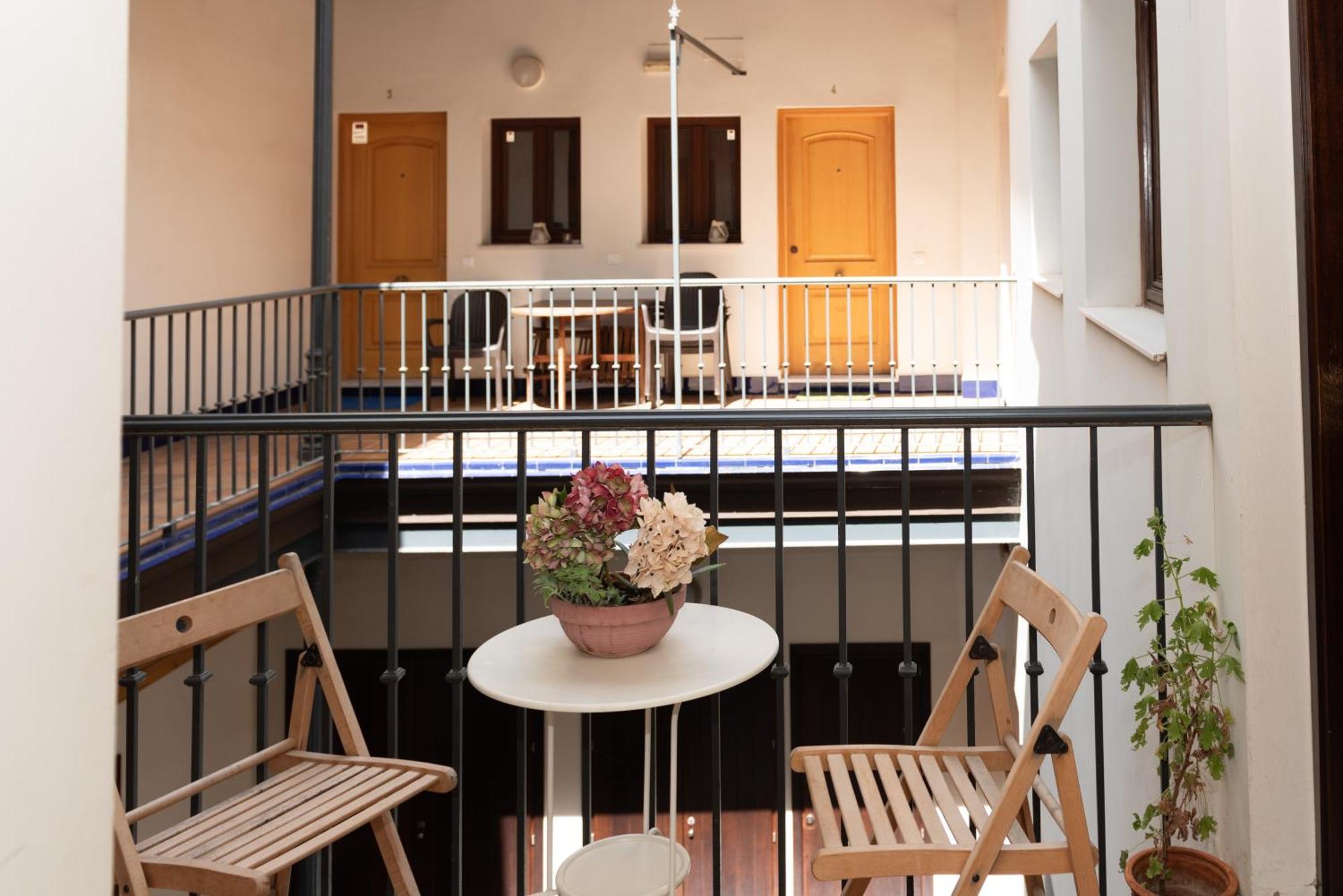 Charming & Quiet Apartment In Plaza Del Salvador Sevilla Eksteriør billede